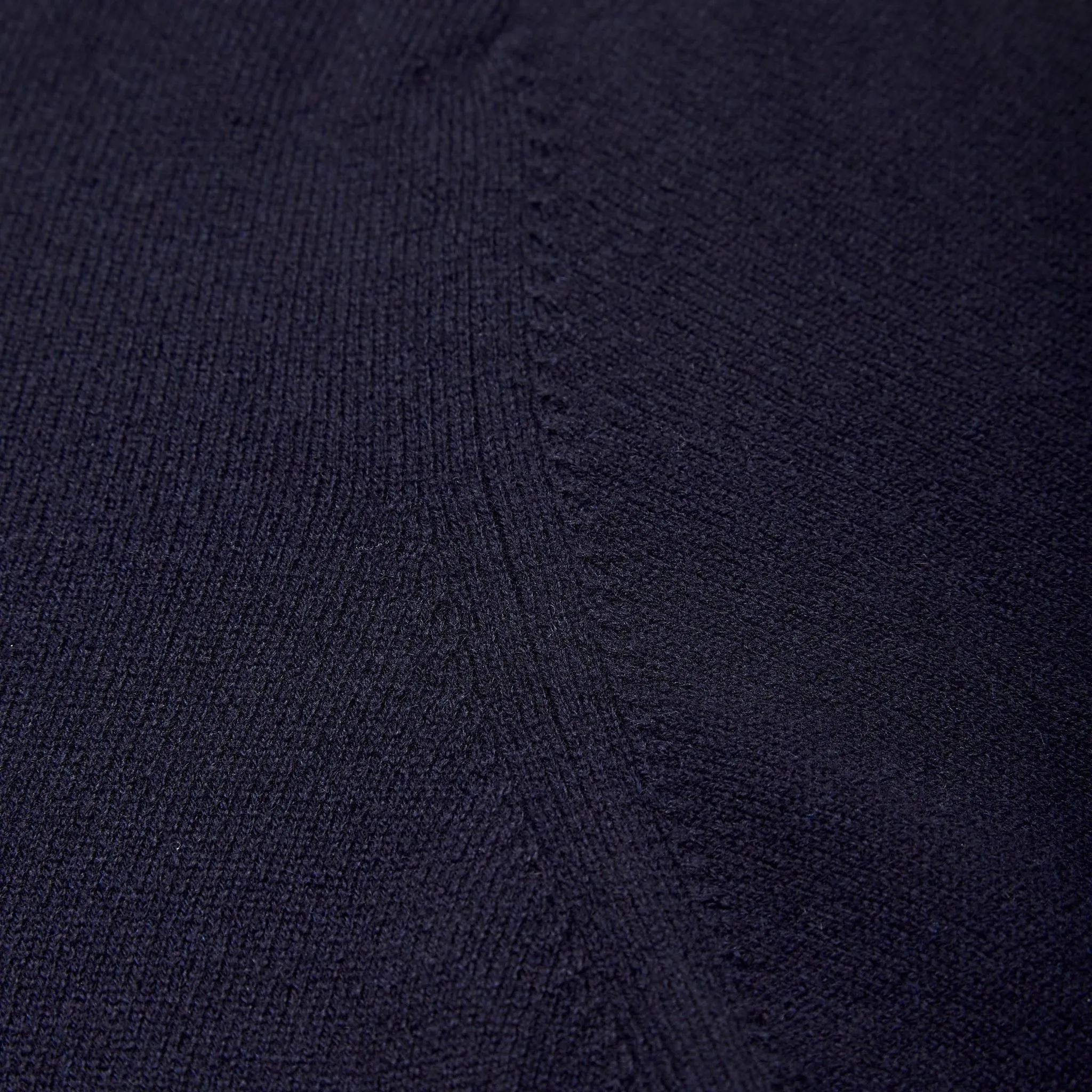 Cashmere crew neck in navy