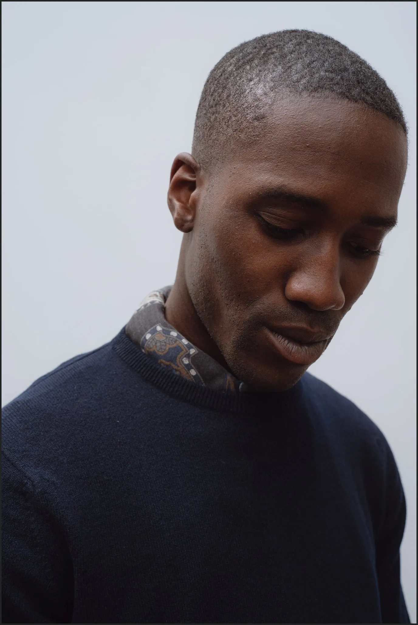 Cashmere crew neck in navy