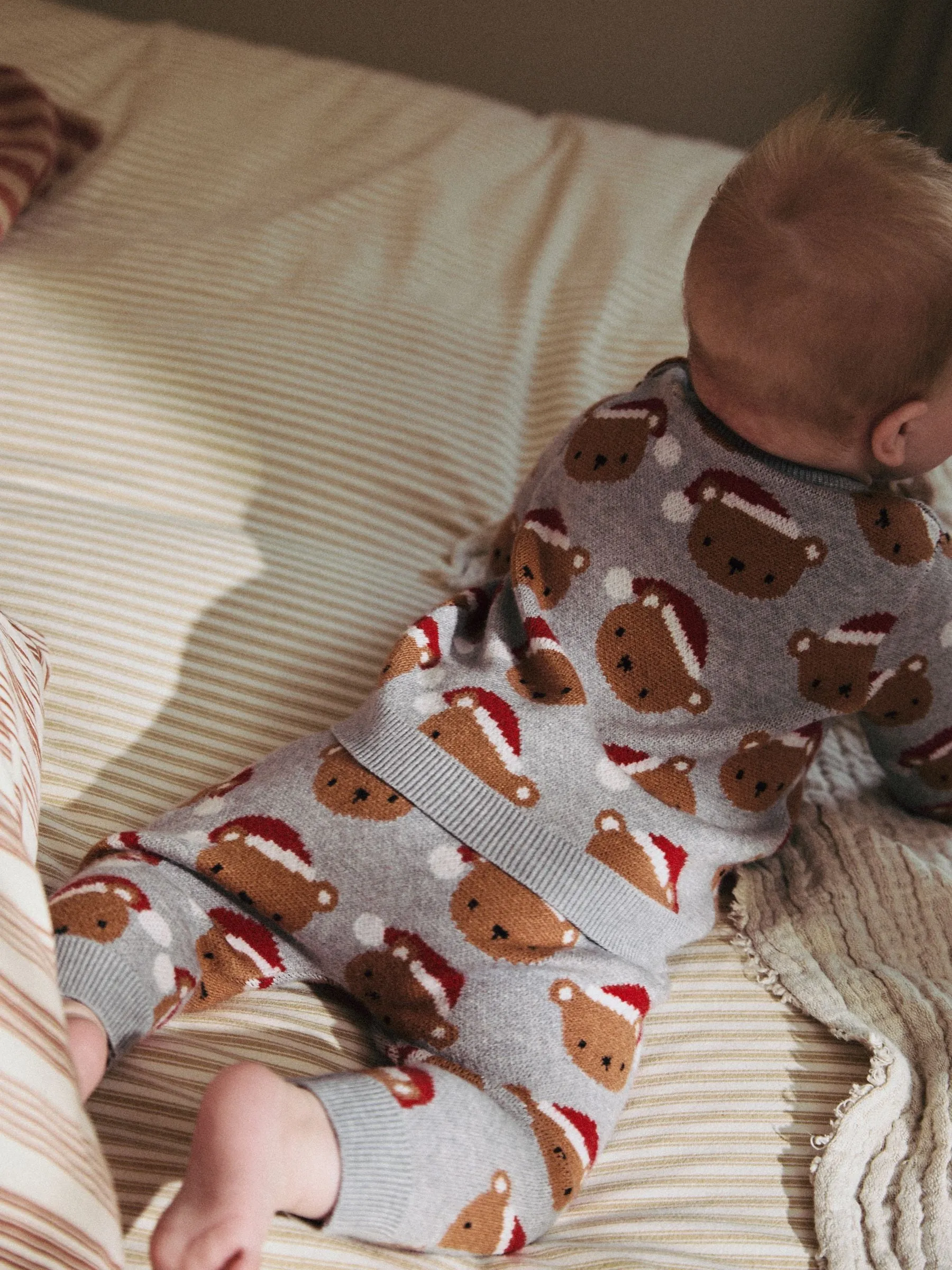 Grey Bear Christmas Knitted Jumper and Leggings Baby Set (0mths-2yrs)