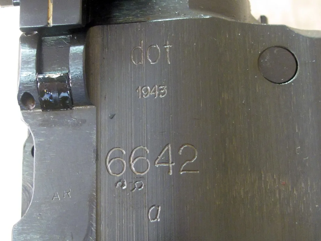 Original WWII German MG 34 Display Machine Gun- dot 1943 & Partially Matched Serial Numbers